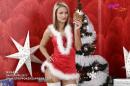 Video Strip Poker Supreme: Santa Girl-Trailer und heiße Fotos von Mikaela Video Strip Poker Supreme: Santa Girl-Trailer und heiße Fotos von Mikaela