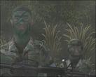 Besonders krasses Beispiel für Entschärfungen: In der deutschen Version von SoF2 gibt es keine menschlichen Gegnerl, wie hier in der amerikanischen, sondern Roboter.