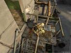 Hier zeigt die DirectX-8-Version, wie schön Rost sein kann. In der DirectX-9-Variante sind die Grafiken realistischer ausgeleuchtet.