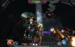 [b]Hellgate: London[/b] Als Hellgate: London 2007 auf den Markt kam, schlugen die Herzen der Diablo-Fans höher: Denn welches Spiel könnte mehr Potential haben, den König der Action-Rollenspiele vom Thron zu stoßen, als ein Game von den Diablo-Machern höchstpersönlich? Auf den ersten Blick sah auch alles rosig aus. Sechs interessante Klassen, eine schöne Grafik mit schicken Spezialeffekten und ein solider Multiplayer-Modus versprachen jede Menge Spielspaß. Die Ernüchterung folgte jedoch auf dem Fuße. Das Fehlen einer durchgängigen Sprachausgabe, die banale Storyline und fehlende Zwischensequenzen drückten ordentlich auf die Atmosphäre. Obendrein ließ die monotone Abfolge von ewig gleichen Quests und Gegnern bei den Spielern schnell Langeweile aufkommen. Motivation zum Levelaufstieg lieferte letztendlich nur die Jagd nach Items.