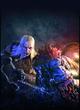 Das Monster bereut gerade seinen Angriff auf Geralt, der es mithilfe einer Eisenkette in den Würgegriff genommen hat.