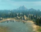 "Die Darstellung der Seen erfolgt nach einem ähnlichen Prinzip wie die des Meeres. Allerdings verfügen Seen über keinen hohen Wellegang, weshalb die Simulation der Wellen stark vereinfacht wurde und beim Rendering auf ein projiziertes Grid verzichtet wird. Im Gegensatz zur Engine von Anno 1701 kann die neue Engine mehrere Seen auf unterschiedlichen Höhenlagen darstellen, ohne das Probleme bei der Darstellung von Refraktion und Reflektion entstehen." Text und Quelle: "Die Darstellung der Seen erfolgt nach einem ähnlichen Prinzip wie die des Meeres. Allerdings verfügen Seen über keinen hohen Wellegang, weshalb die Simulation der Wellen stark vereinfacht wurde und beim Rendering auf ein projiziertes Grid verzichtet wird. Im Gegensatz zur Engine von Anno 1701 kann die neue Engine mehrere Seen auf unterschiedlichen Höhenlagen darstellen, ohne das Probleme bei der Darstellung von Refraktion und Reflektion entstehen." Text und Quelle: