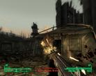Im Zeltlager um das Polizeihauptquartier herum treffen Sie auf Supermutanten.