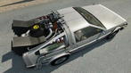 Der DeLorean aus Zurück in die Zukunft in Crysis.