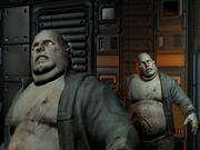 Diese übergewichtigen Mechaniker wurden Opfer eines unbekannten Angreifers. Ihre toten Hüllen geistern als Zombies durch die Gänge der Marsstation.