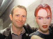 Jeremy heath-Smith und Lara Croft.