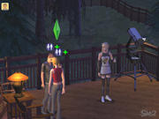  Die Sims kriegen mehr von ihrer Umwelt mit. Hier freut sich der Teenager (rechts) über die erfolgreichen Anbandel-Aktivitäten einer Freundin.