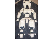 Mit der Rüstung werden Sie nicht etwa zum Stormtrooper, sondern zum Masterchief - die Fareb fehlt bei diesem Exemplar noch.