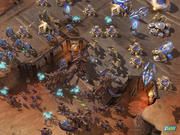 Jim Raynor, Held des ersten Teils, steht im Mittelpunkt von Wings of Liberty. In der zweiten Episode, Heart of the Swarm, geht es primär um Kerrigan.