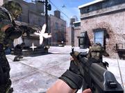 Ein typisches Gefecht aus dem Mehrspieler-Shooter: Das Team der Anti-Terror-Einheit liefert sich auf dem Dach eines Hauses ein Gefecht mit den Rebellen des Syndikats.