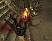 Max Payne 2-Mod Boiled: Der Protagonist liefert sich ím Flug von einer Treppe ein Feuergefecht mit einem Gegner.