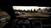 Einer der neuen Screenshots aus Need for Speed: Shift zeigt die Cockpit-Perspektive.