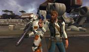Schmuggler und Trooper setzen Feinden mit Blastern im Fernkampf zu.