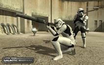 Screenshots aus der Star Wars-Mod Galactic Warfare, die auf Basis von Call of Duty 4 entsteht.