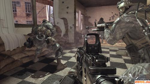 Modern Warfare 2 im Test: Granaten fliegen, Leute schreien - die Action ist grandios.