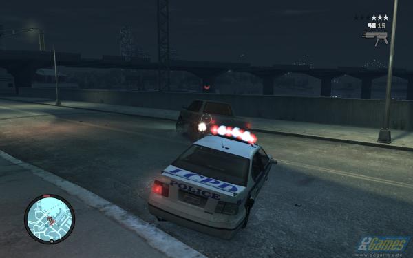 Bei GTA 4 bekommen Sie natürlich keine Marke ausgehändigt. Dennoch können Sie nach diversen Gangsterjobs in Polizeimissionen etwas gegen Ihr schlechtes Gewissen tun.