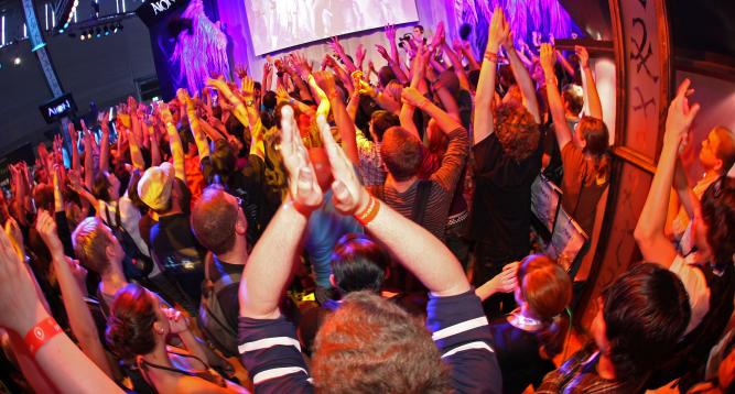 Die gamescom 2010 soll der Spiele-Industrie wieder zu Wachstum verhelfen. Hier ein Bild der Messe 2009.