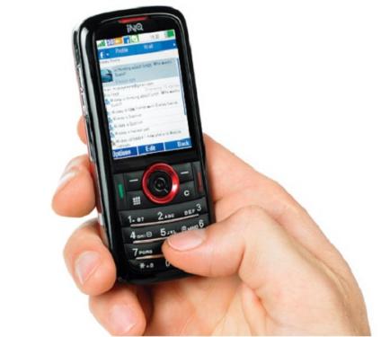 INQ Mobile hat bereits heute Smartphones mit Social Media-Funktionen im Angebot. Das Foto zeigt beispielsweise das Modell Mini 3G mit Facebook-Client. 