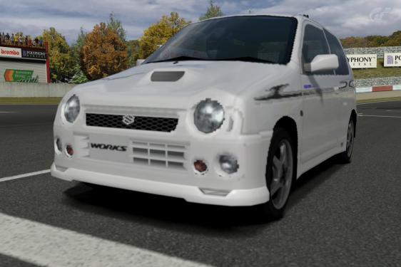 Gran Turismo 5 - Grafik-Fails: Bei diesem Suzuki scheint Kantenglättung ein Fremdwort zu sein.