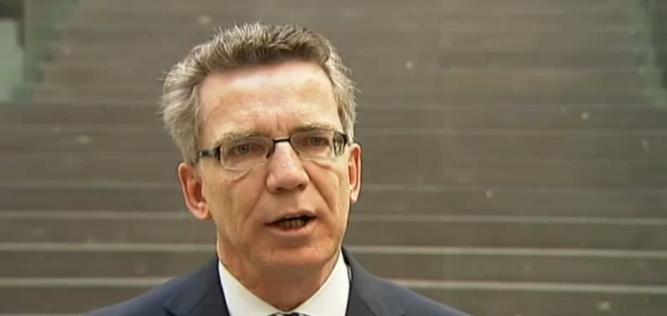 Thomas de Maizière setzt sich für mehr Datenschutz im Internet ein. Er setzt vor allem auf die Selbstverpflichtung der Industrie.