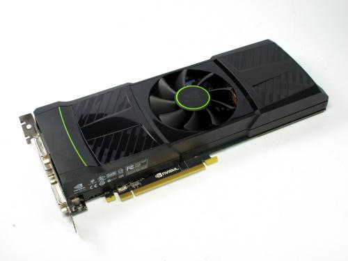 Geforce GTX 590 im Test: Schlägt Nvidia AMDs Flaggschiff Radeon HD 6990? (2)