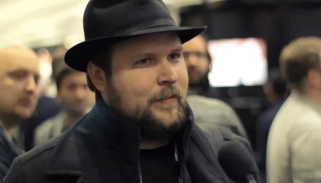 Nach Ansicht des Minecraft-Erfinders Markus 'Notch' Persson sind die Verantwortlichen von EA 'zynische Bastarde'. In einigen Twitter-Meldungen lässt er seiner Wut gegenüber dem EA-Indie-Bundle, das seit heute auf der Steam-Homepage zum Download bereit steht, freien Lauf.