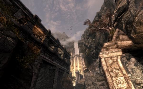 Mit dieser Mod fliegen mehr Vögel am Himmel von Skyrim.