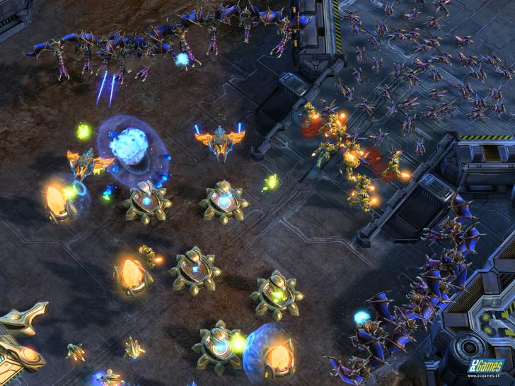[13/12/08] Screenshots aus Starcraft 2.