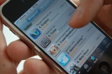 Abgefahrenes iPhone-Spiel von der CES: Reale Drohne steuern und virtuelle Monster töten