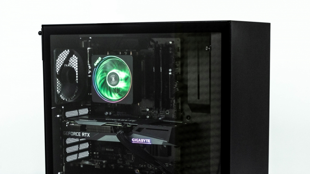 NZXT Starter Pro: Schicker und schneller Einstieg ins PC-Gaming