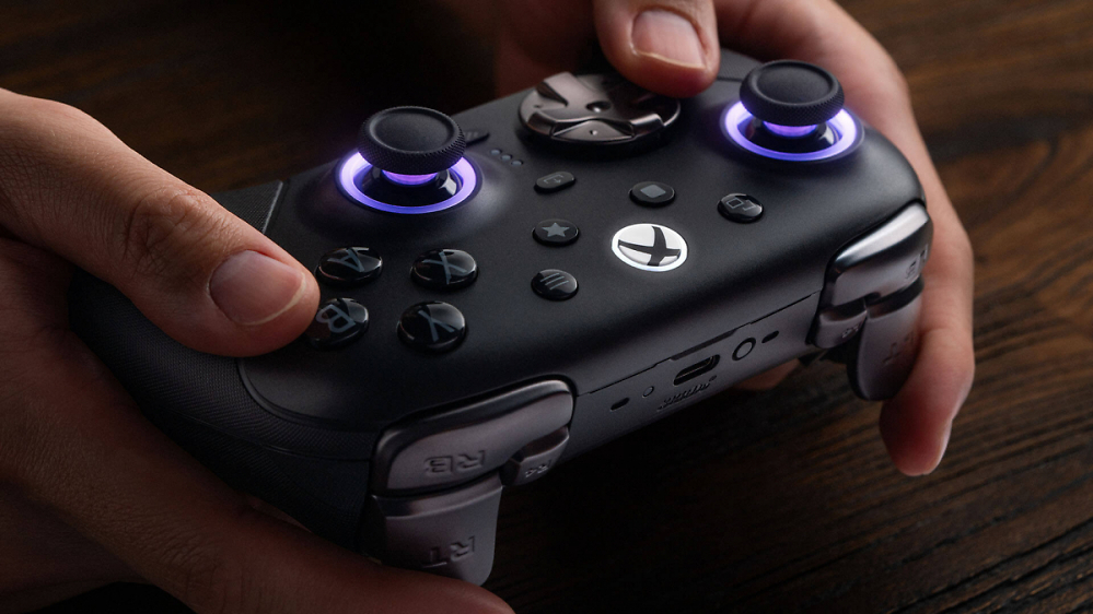 8BitDo Ultimate 3E auf der CES vorgestellt - modulares Gamepad für PC und Xbox