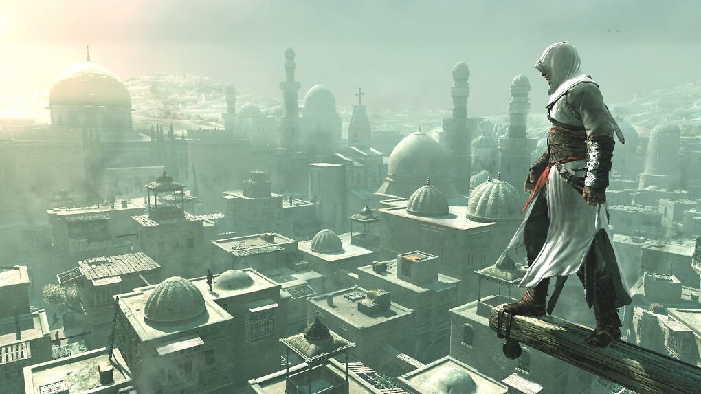 Altaïr aus Assassin's Creed steht über einer Stadt