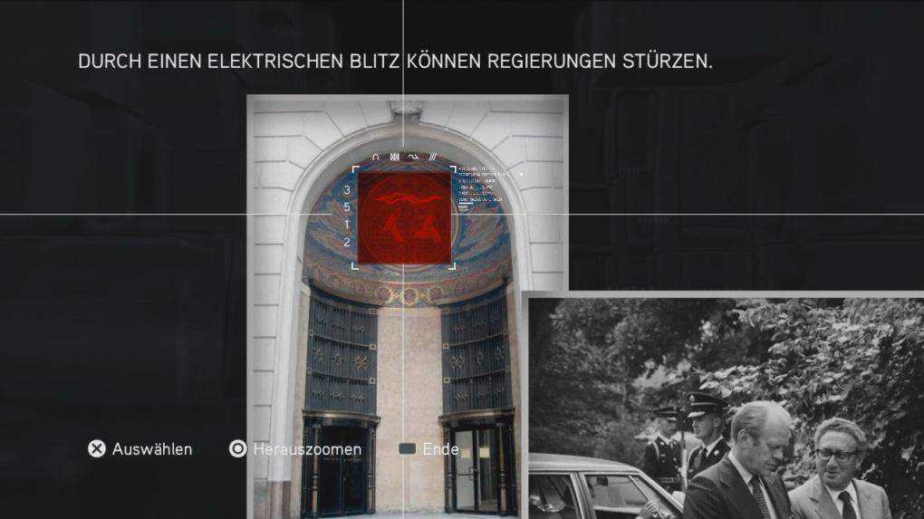Assassin's Creed: Brotherhood Komplettlösung: Glyphen-Rätsel Nr. 5: Der Rotfilter offenbart den gesuchten Blitz im Fresko des Fotos links oben im Eck.