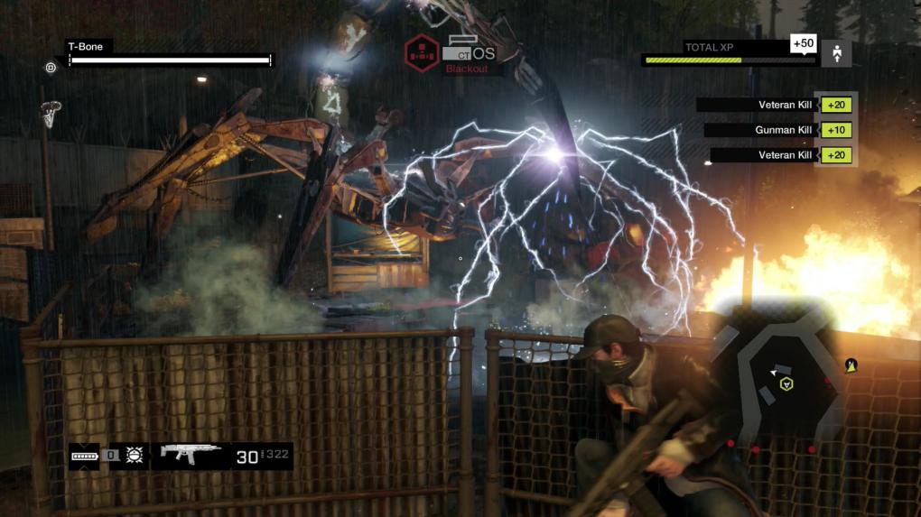 Zum Abschluss des dritten Akts kommt es zum großen Showdown auf einem Schrottplatz - mit tödlichen Fallen wie diesem Lichtblitz-Skorpion und knackiger Rockmusik. (PS4)