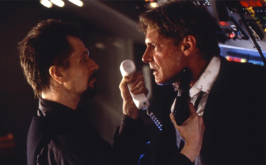 Ford im Duell gegen Kollege Oldman in 'Air Force One' (1997).
