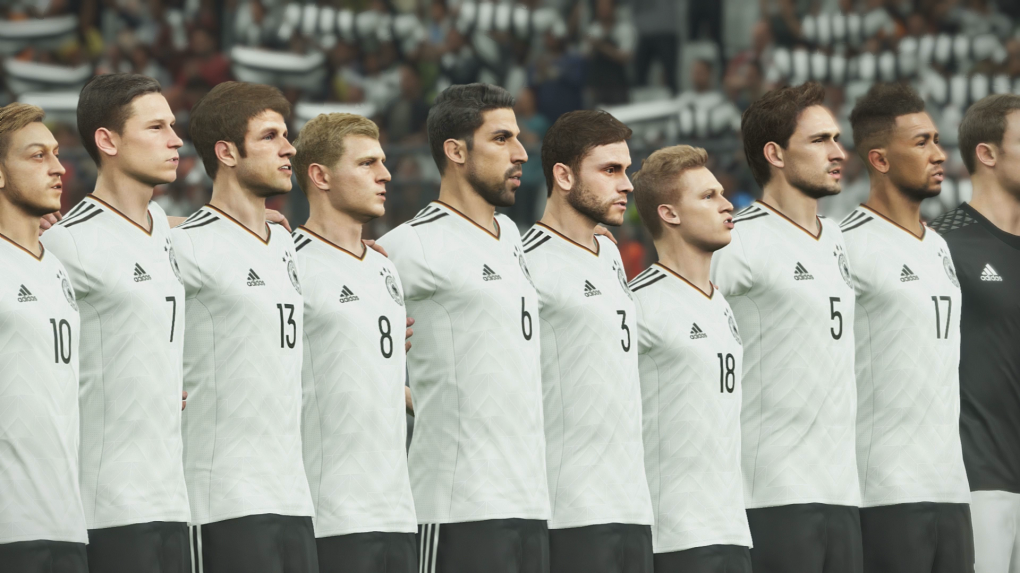 Nicht jeder Kicker in PES 2018 sieht so beeindruckend originalgetreu aus wie die DFB-Elf.