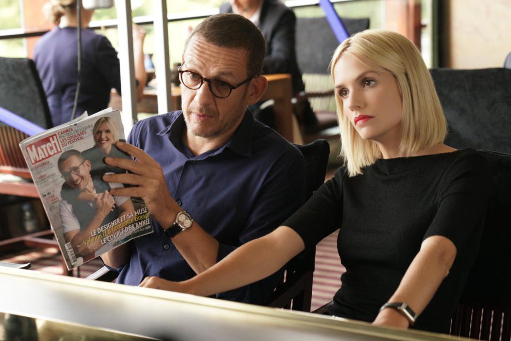 Szenenbild aus "Die Sch’tis in Paris - Eine Familie auf Abwegen" (2018) - Valentin und seine Frau