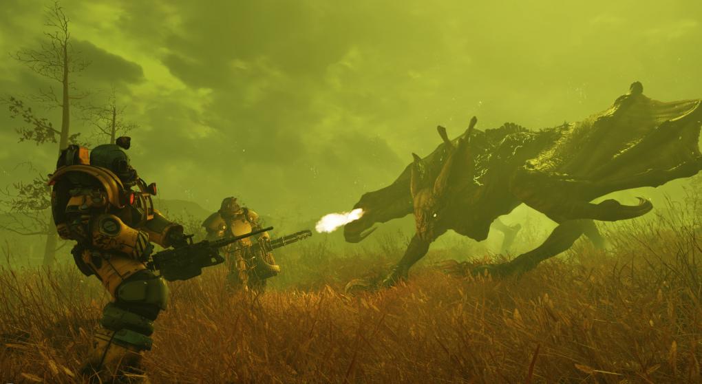 Brandbestie und zwei Kämpfer in Powerrüstung aus Fallout 76.