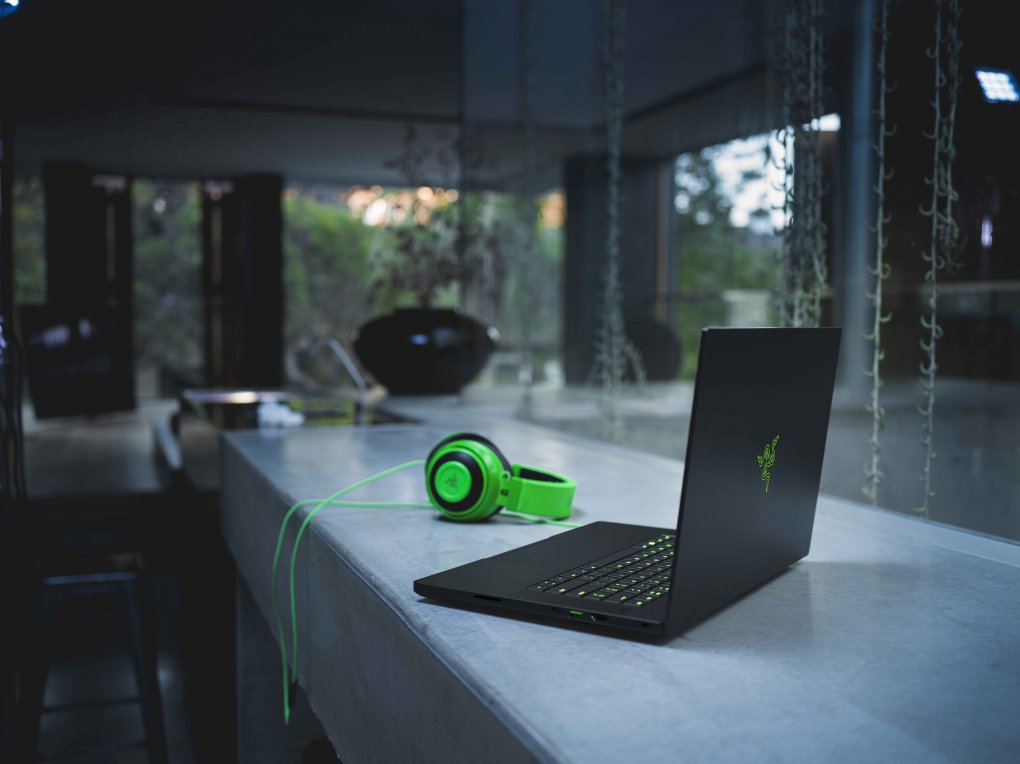 Razer Blade 15 Advanced: Höchste Gaming-Performance trifft auf elegantes Design