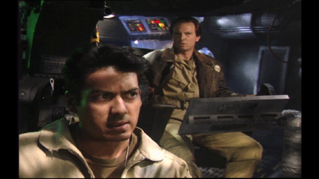 Zwei Schauspieler am Set von Tiberian Sun.