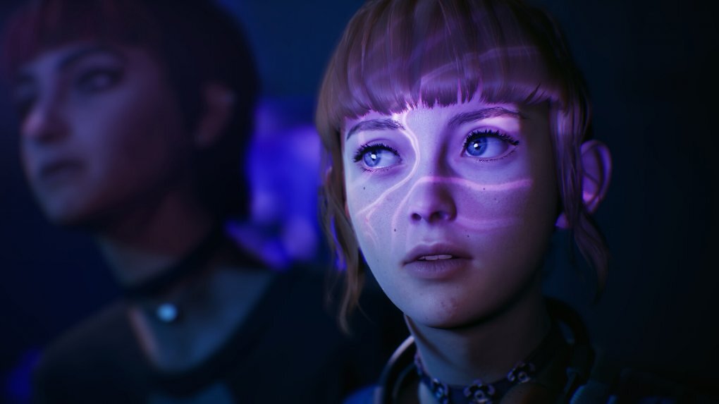 Kat und Nora werden von mysteriösem Licht angeleuchtet.