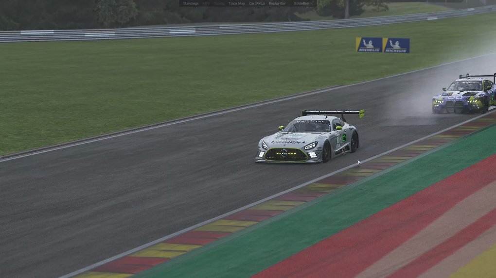 Mercedes gegen BMW im Regen von Spa: Auch das Handling der GT3-Boliden überzeugt in Le Mans Ultimate.