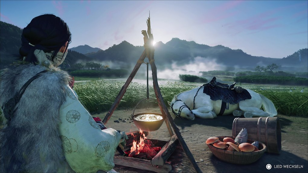 Im Lager können wir uns ausruhen, kochen, essen, Munition herstellen, auf unserer Shamisen spielen und einfach nur die Aussicht genießen.