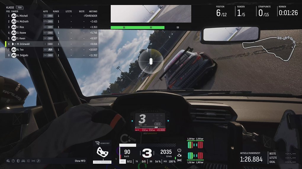 Ganz so sehr reinhängen wie in dieser Szene muss man sich gar nicht, um die KI in Rennsport hinter sich zu lassen.