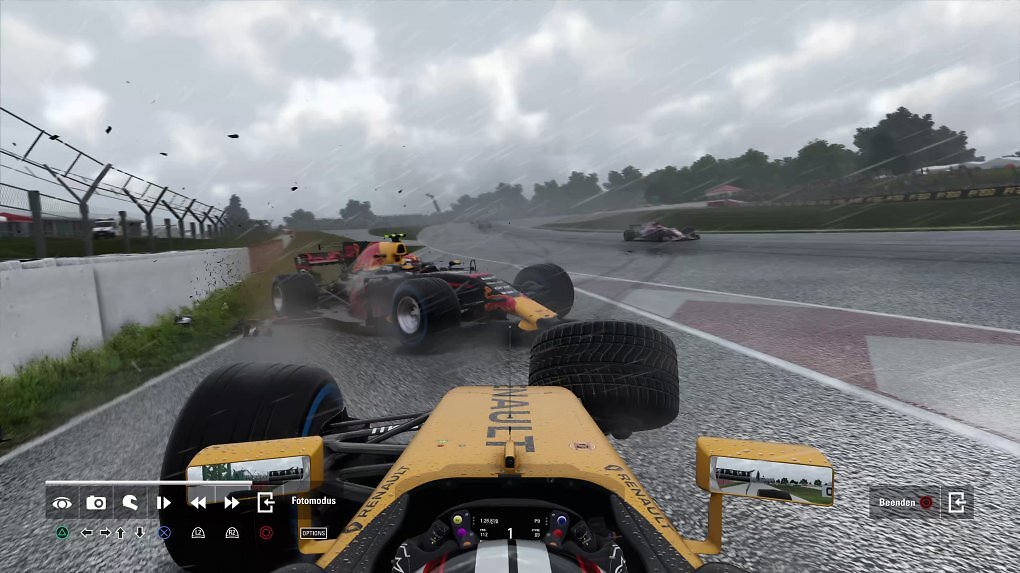 Obwohl die modernen F1-Spiele als Simcade zählen, enden Crashs schnell mit einem Totalschaden. Eine Rückspulfunktion und optionale Schwierigkeitsanpassungen helfen aber, um den Frust einzudämmen.