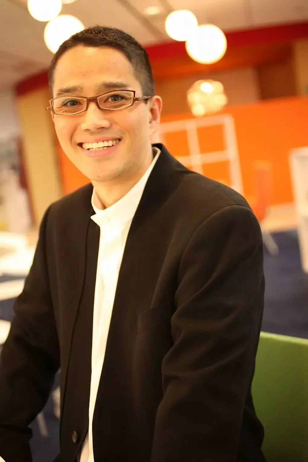 Satoshi Tajiri. Der Erfinder und Hauptentwickler der ersten Generation von Pokémon. Er arbeitet bis heute als Producer für fast alle Pokémon-Spiele.