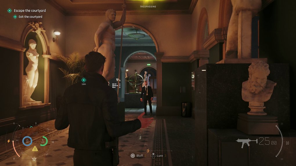 Eine einfache Ausrede wie 'Ich war's nicht' bringt euch in 007 First Light nicht besonders weit.