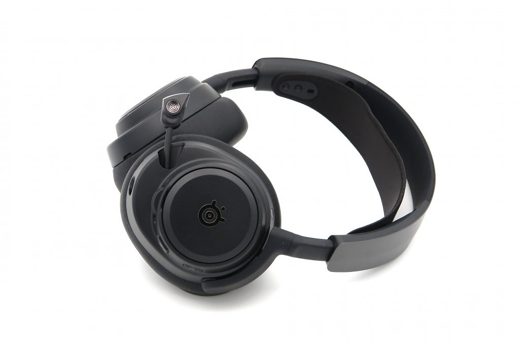 Steelseries bleibt sich beim Design treu.
