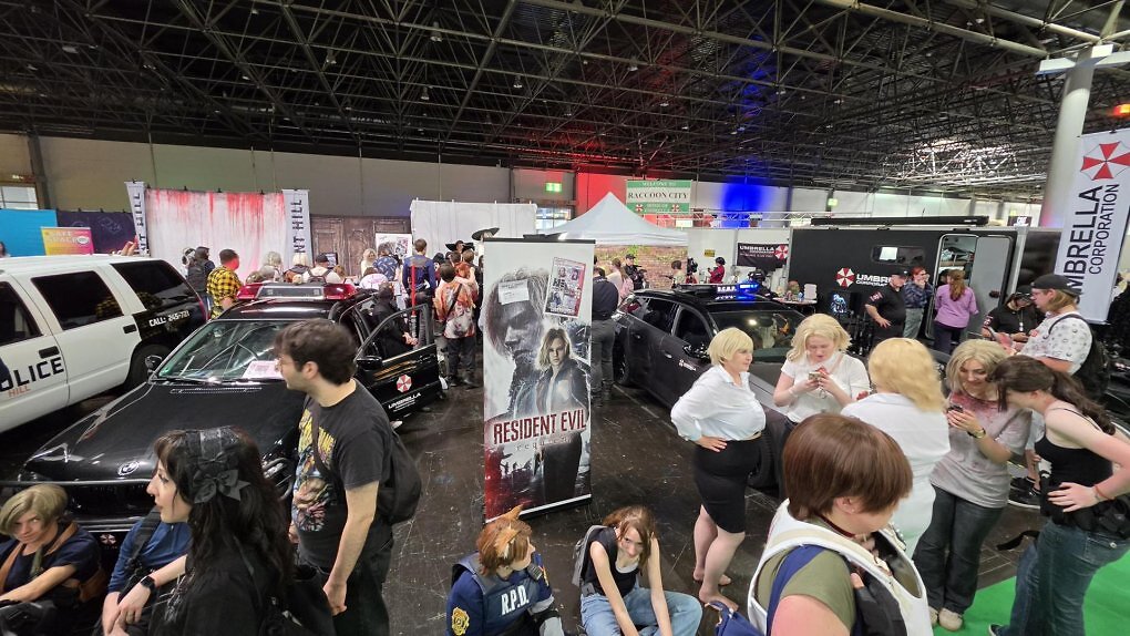 Am Resident Evil Stand konnte man die deutsche Synchronstimme von Grace Ashcroft antreffen.