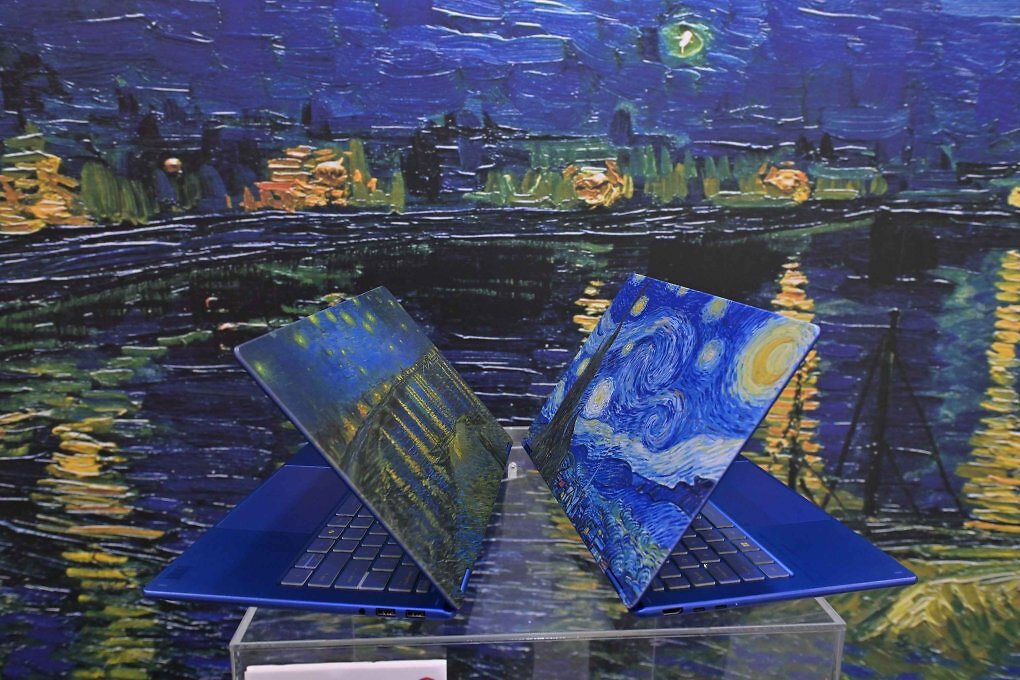 Prestige 14 Flip AI+ Vincent van Gogh Edition